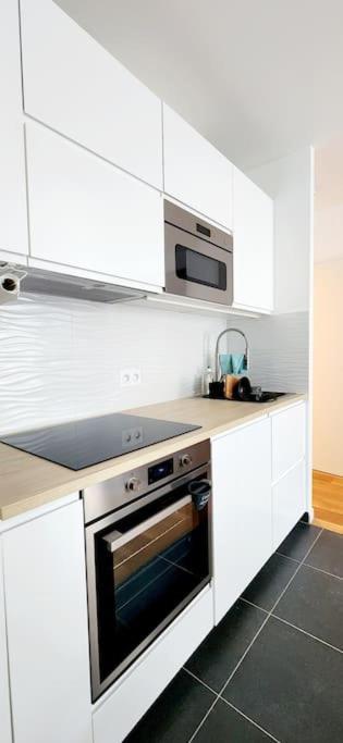 New & Serene 1-Bedroom Apart Near #Ladefenseparis #Parking&Fibre Suresnes Exterior foto